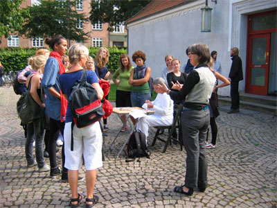 > noter til ensomhed <