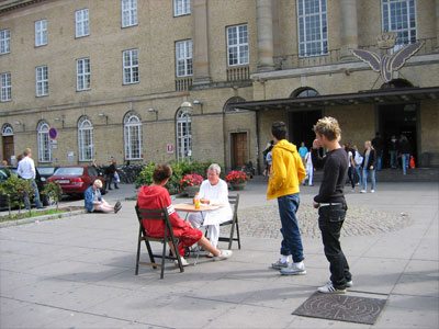 > noter til ensomhed <